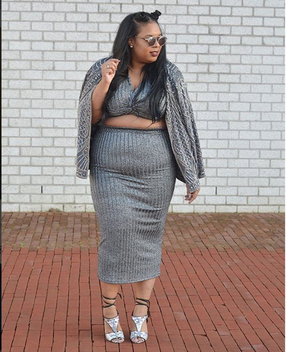 17 Fabulous Bloggers That Prove Curvy Girls and Crop Tops are the Perfect Match
